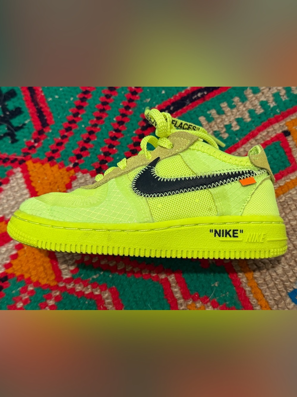 Nike Air Force 1 Low x Off-White in vibrant "Volt" toddler girls size 9 - Picture 3 of 10